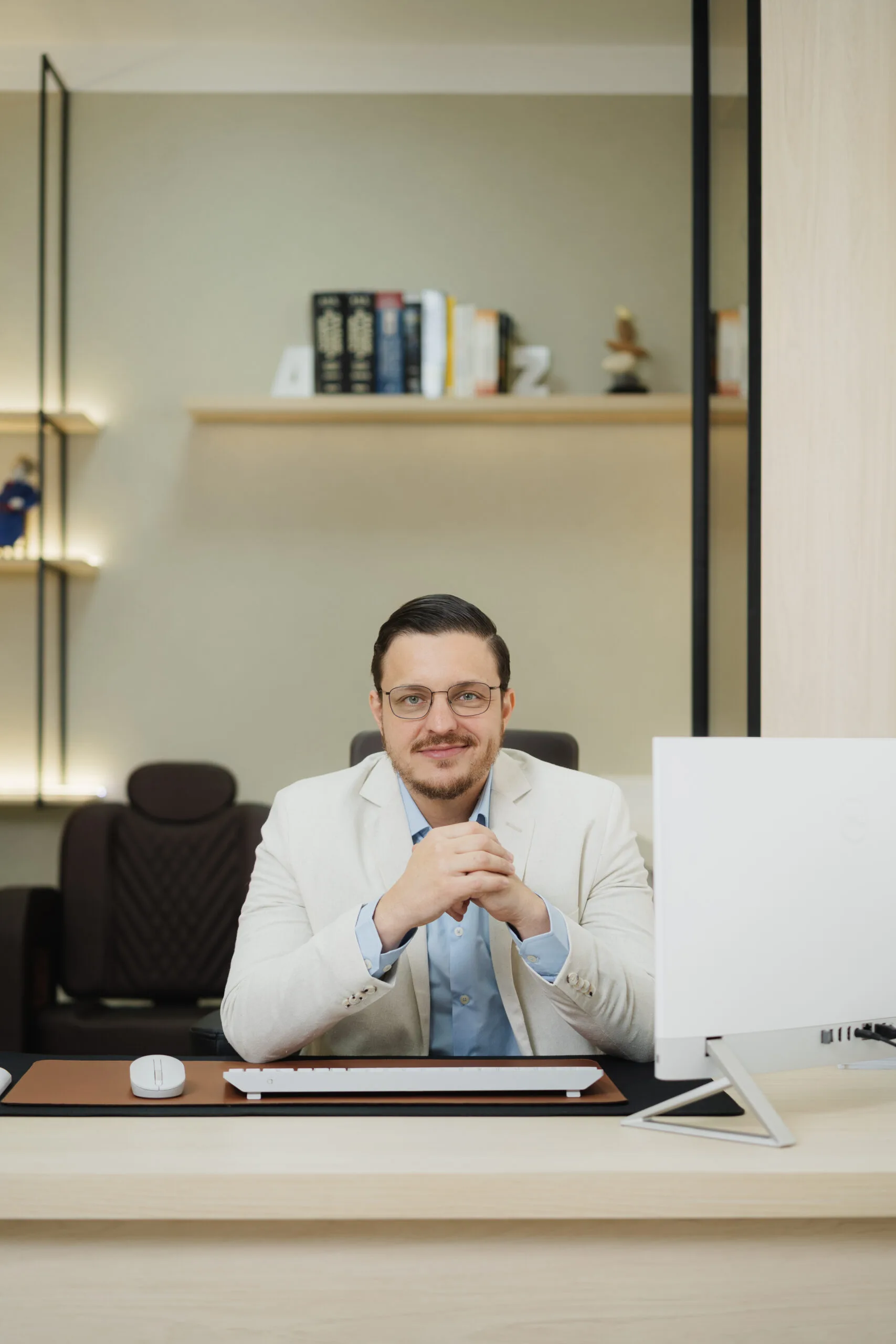 Dr. Adilson Silvestre